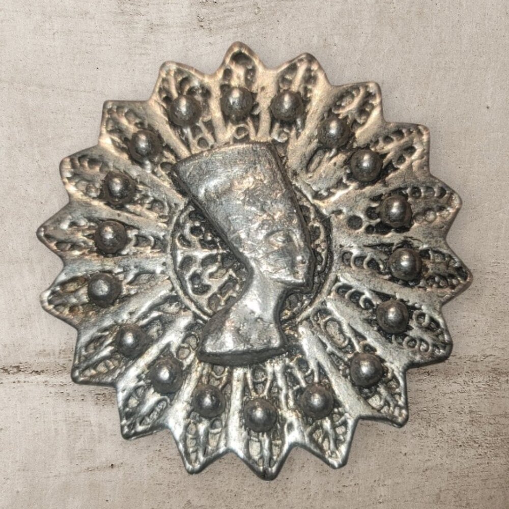 Vintage Nefertiti Pin Brooch - Sterling Silver - 1.5 Inches